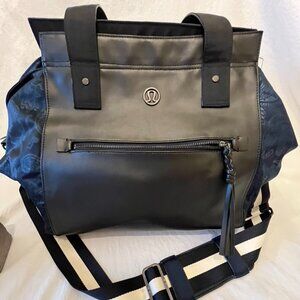 Lululemon Gym Duffle Bag